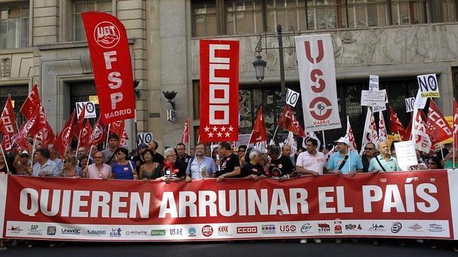 La supresión de la paga a los funcionarios costó a Hacienda 407 millones en 2012