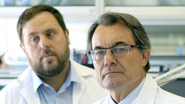 El extraño comportamiento de Junqueras, el «president» en la sombra