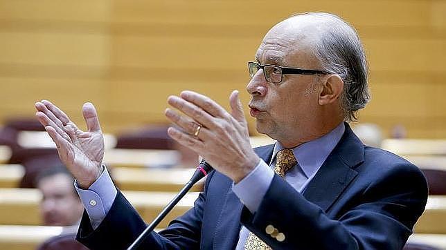 Hacienda retrasa a 2014 la publicación de la lista de grandes defraudadores