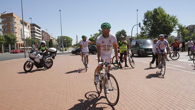 Casco para los ciclistas obligatorio