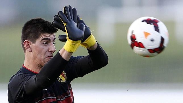 Courtois, en el punto de mira del Barcelona