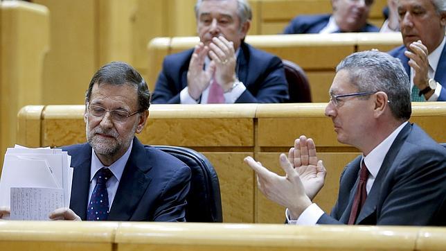 Gallardón defiende la Ley de Amnistía como «el gran acuerdo de la Transición»