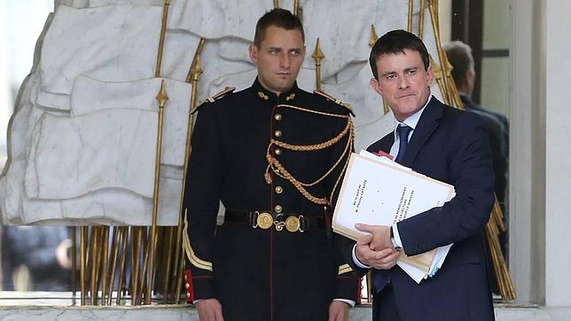 «La izquierda inventó la nación francesa en 1789», según su ministro de Interior