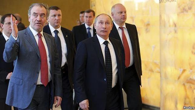 «¡Gergiev, tu silencio está matando a los gays en Rusia!»