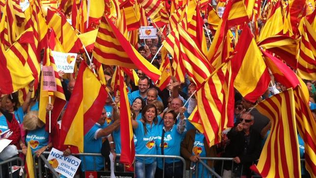 Sánchez-Camacho advierte de que «la Cataluña silenciosa empieza a tener voz»
