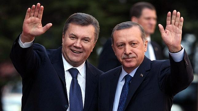 Turquía congela los activos bancarios de los talibanes y Al Qaida