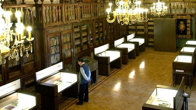 Varias actividades y reconocimientos, en el XV aniversario de la Biblioteca