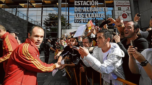 Iniesta: «Serán emociones muy fuertes»