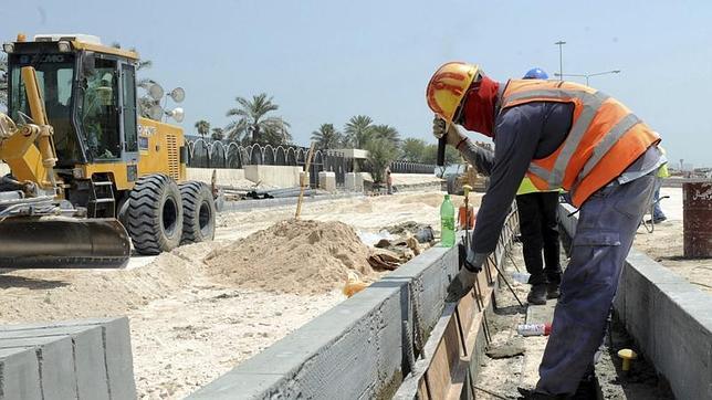Canarias, entre las regiones con más horas de trabajo al año