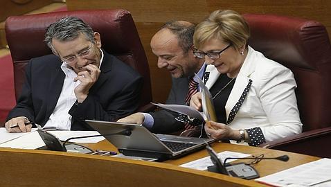 Torres presenta su renuncia temporal como portavoz del PSPV en las Cortes