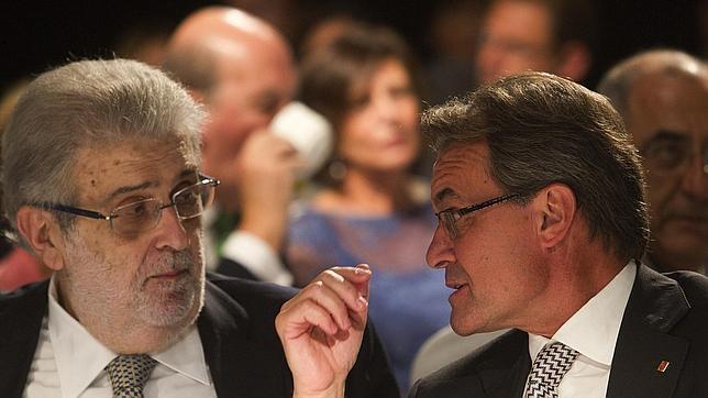 Mas asegura que, pese al «ruido político», Cataluña es atractiva