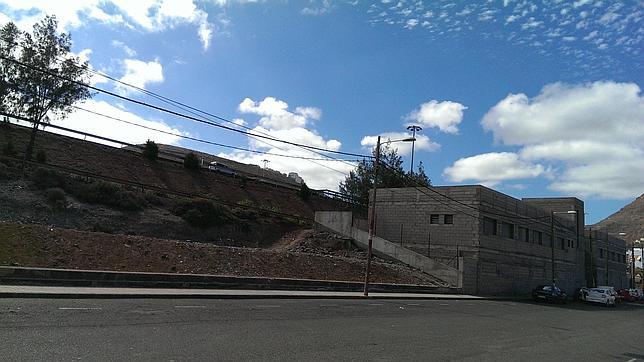 Sanidad promete ahora terminar el centro sanitario de Costa Ayala cinco años después de licitada su construcción