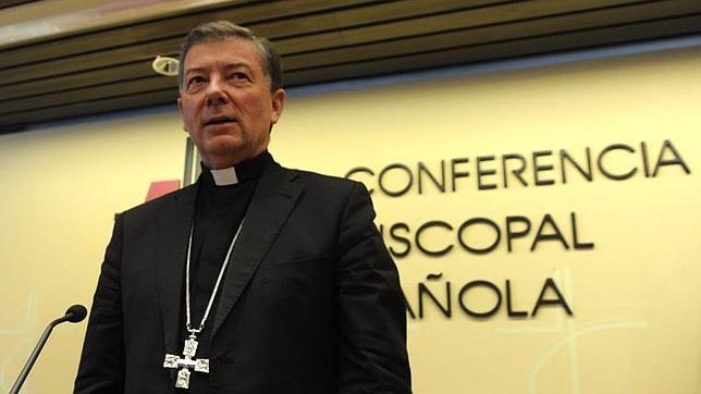 Martínez Camino dice que el Papa calificó de «acción de satanás» el matrimonio homosexual