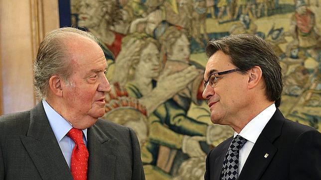 El Rey Juan Carlos, junto al presidente catalán, Artur Mas