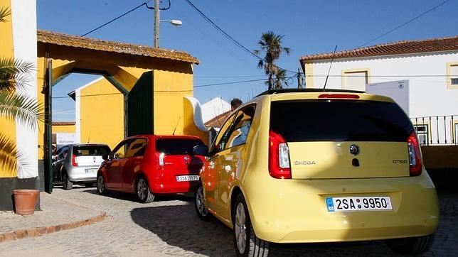 Vídeo: Probamos el más juvenil de los modelos Skoda, el pequeño Citigo