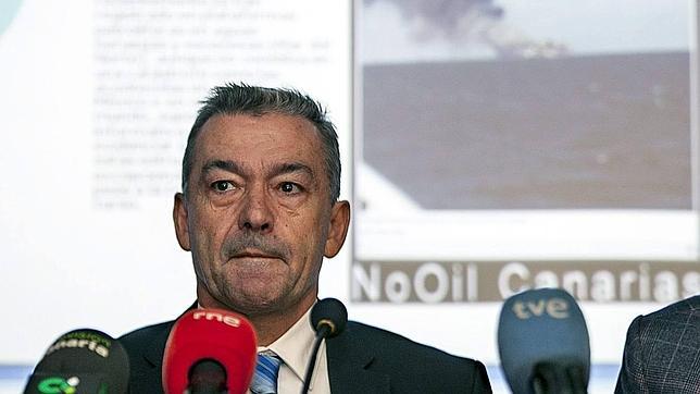 Repsol basa los escenarios de riesgo de los sondeos en el plan canario contra la contaminación marina