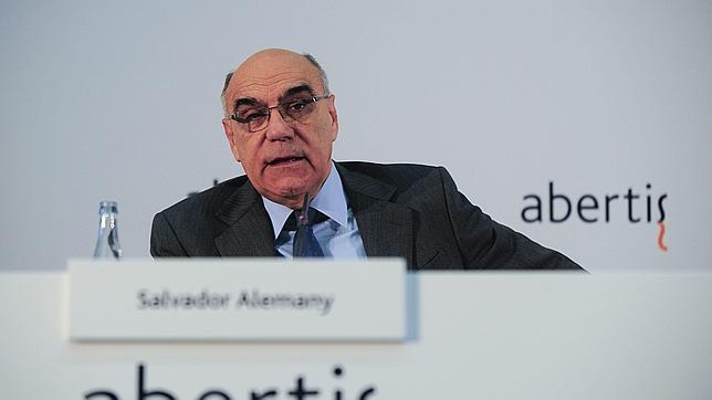 Salvador Alemany reclama a Mas y Rajoy que retomen el diálogo