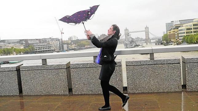 La ciclogénesis explosiva «San Judas» deja a su paso rachas de viento de 170km/h