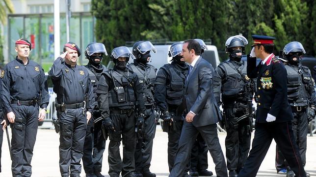 La Generalitat admite que el informe sobre los Mossos demostraría «mala praxis»