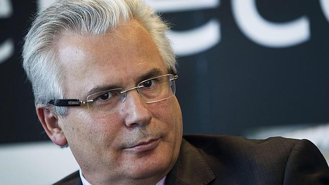 Garzón y otras personalidades, al rescate del PSOE para «derrotar a la derecha»