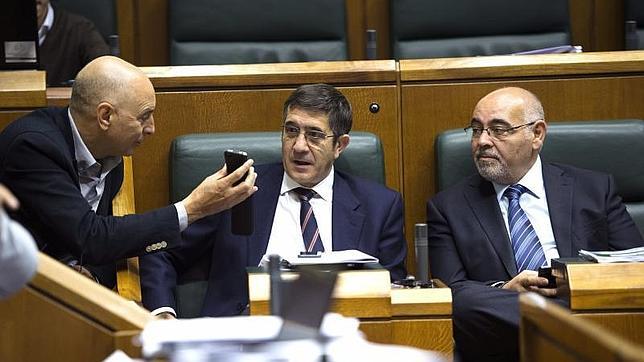 Patxi López, dispuesto a liderar el PSOE: «Yo nunca me pongo de perfil»