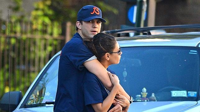 Ashton Kutcher y Mila Kunis, muy cerca del compromiso