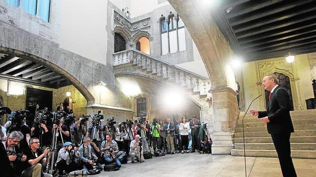 Fabra perfila otro modelo de televisión tras el cierre de Canal 9