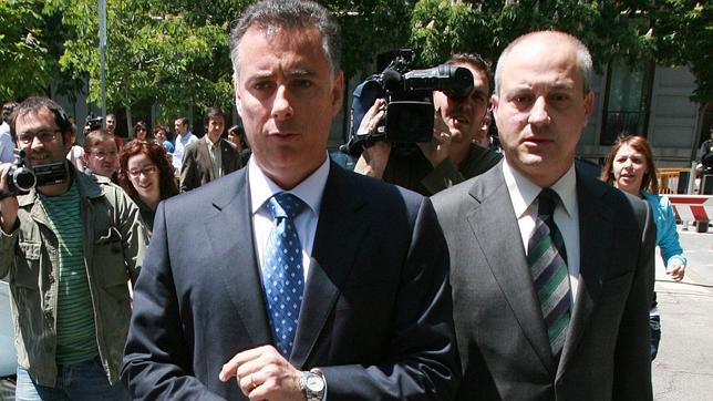 Ruz ordena a la Policía recabar en dos bancos documentación sobre López Viejo