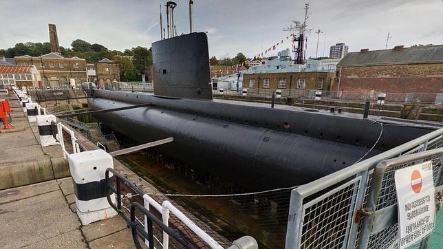Google Street View se adentra en un submarino militar
