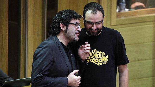 Bascuas reclama a AGE que zanje el «patético espectáculo» del escaño de Fernández Calviño