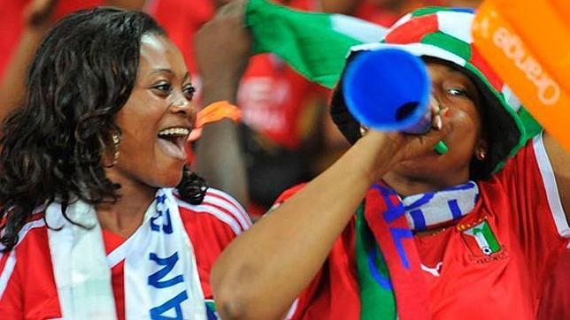 Varios grupos parlamentarios piden boicotear el Guinea Ecuatorial-España