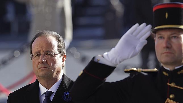 Hollande, abucheado en los solemnes actos del fin de la Primera Guerra Mundial