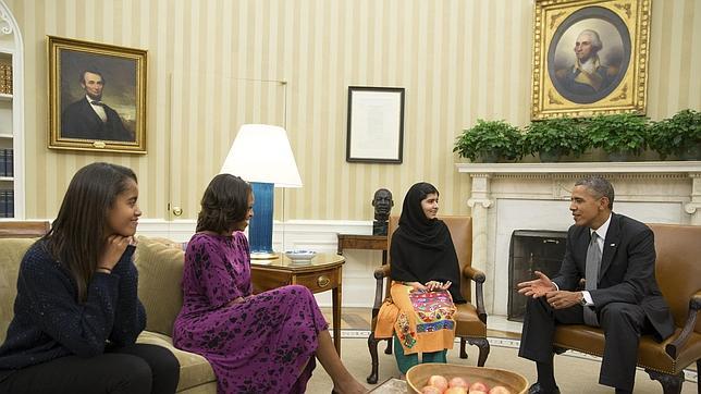Las escuelas privadas de Pakistán prohíben el libro de Malala