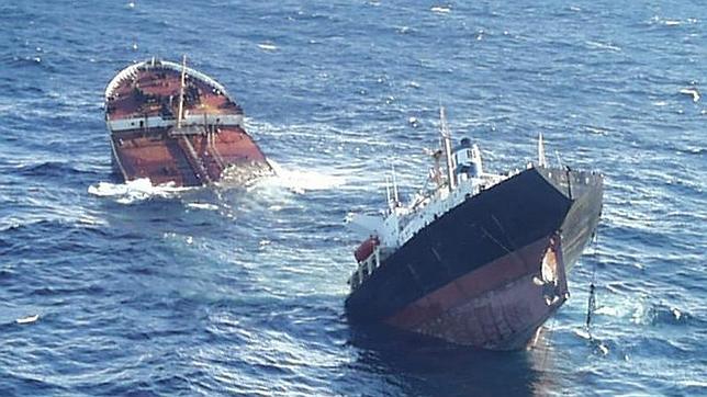 Once años después, la marea negra del «Prestige» tendrá culpables