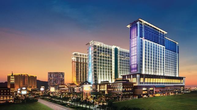 Los empresarios, contra el «parón» que sufre Eurovegas