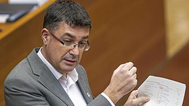 La oposición propone a cinco trabajadores de RTVV como consejeros de la empresa