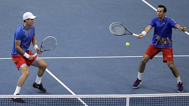 Copa Davis: Serbia, contra las cuerdas