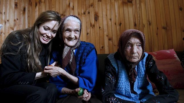 Angelina Jolie, una vida dedicada a labores humanitarias