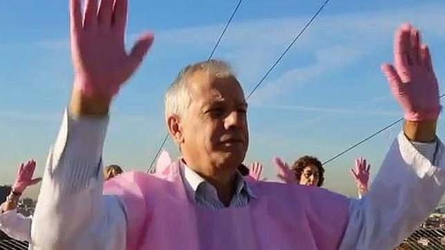 La Paz gana 10.000 euros al son de «One Direction» para investigar el cáncer de mama