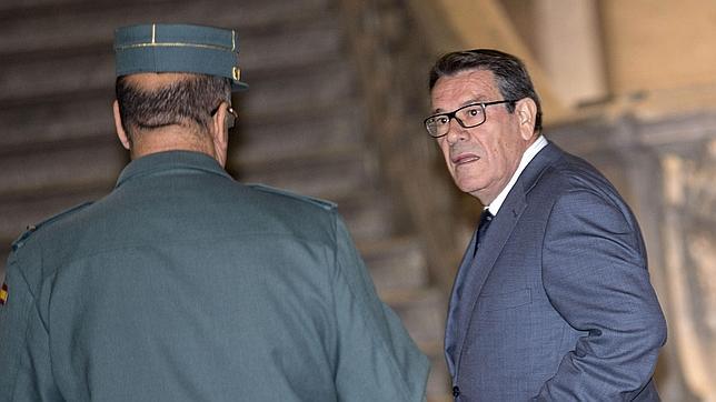 El diputado que pidió firmas para el indulto de Hernández Mateo lo hizo «a título personal»