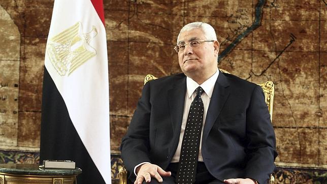 El presidente interino de Egipto no se presentará a las elecciones del próximo año