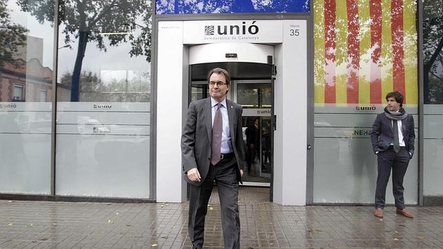 Artur Mas reprocha al PSC que «baje del tren» del proceso soberanista