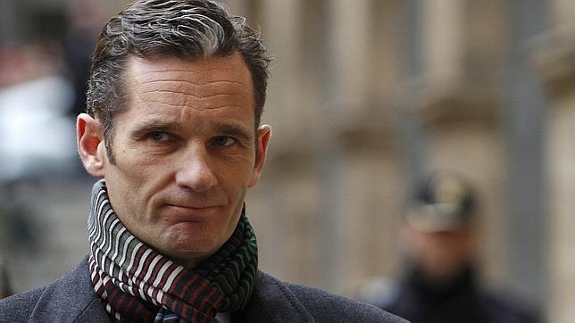 Urdangarín critica el «constante y pertinaz» intento de Torres de aportar sus documentos íntimos