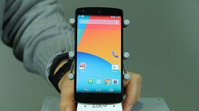 Probamos el Nexus 5, un «fantástico teléfono»