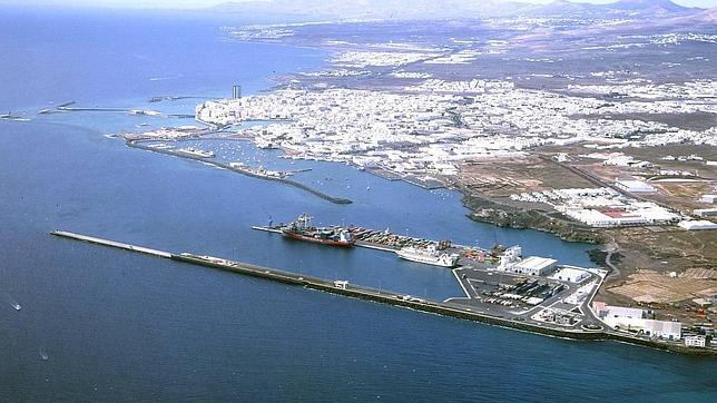 Repsol pide para la base parte del espacio liberado por Contenemar