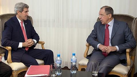 Empieza la primera reunión trilateral de Kerry con Zarif y Asthon sobre el programa nuclear iraní