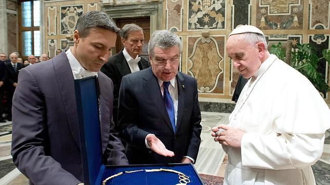 El Papa alerta del riesgo de «reducir a los atletas a mera mercancía» debido al «afán de victoria y dinero»