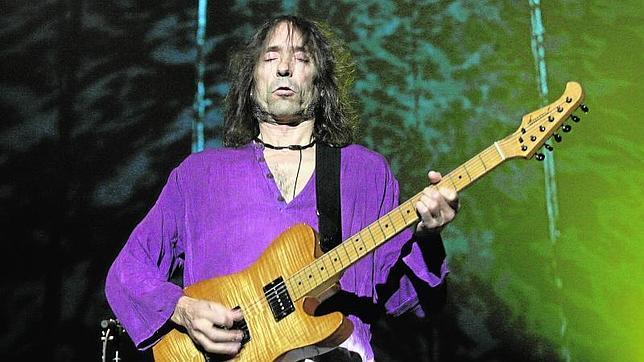 «Iros [sic] todos a tomar por culo» dice Extremoduro tras la filtración de su disco