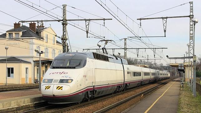 El AVE Barcelona-París vende 2.000 billetes en las primeras horas