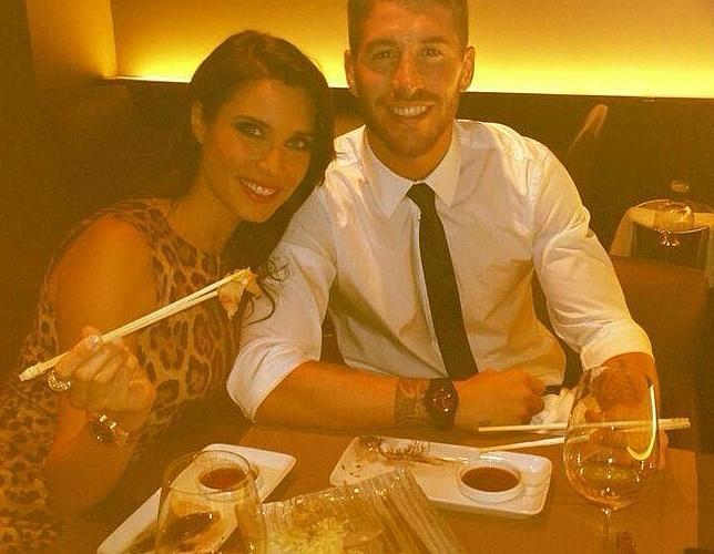 Ramos y Pilar, cenando en un asiático